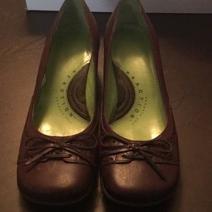 Reaction Kenneth Cole shoe